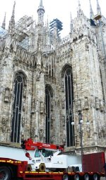 Il Duomo di Milano ha fede nelle gru pick and carry 